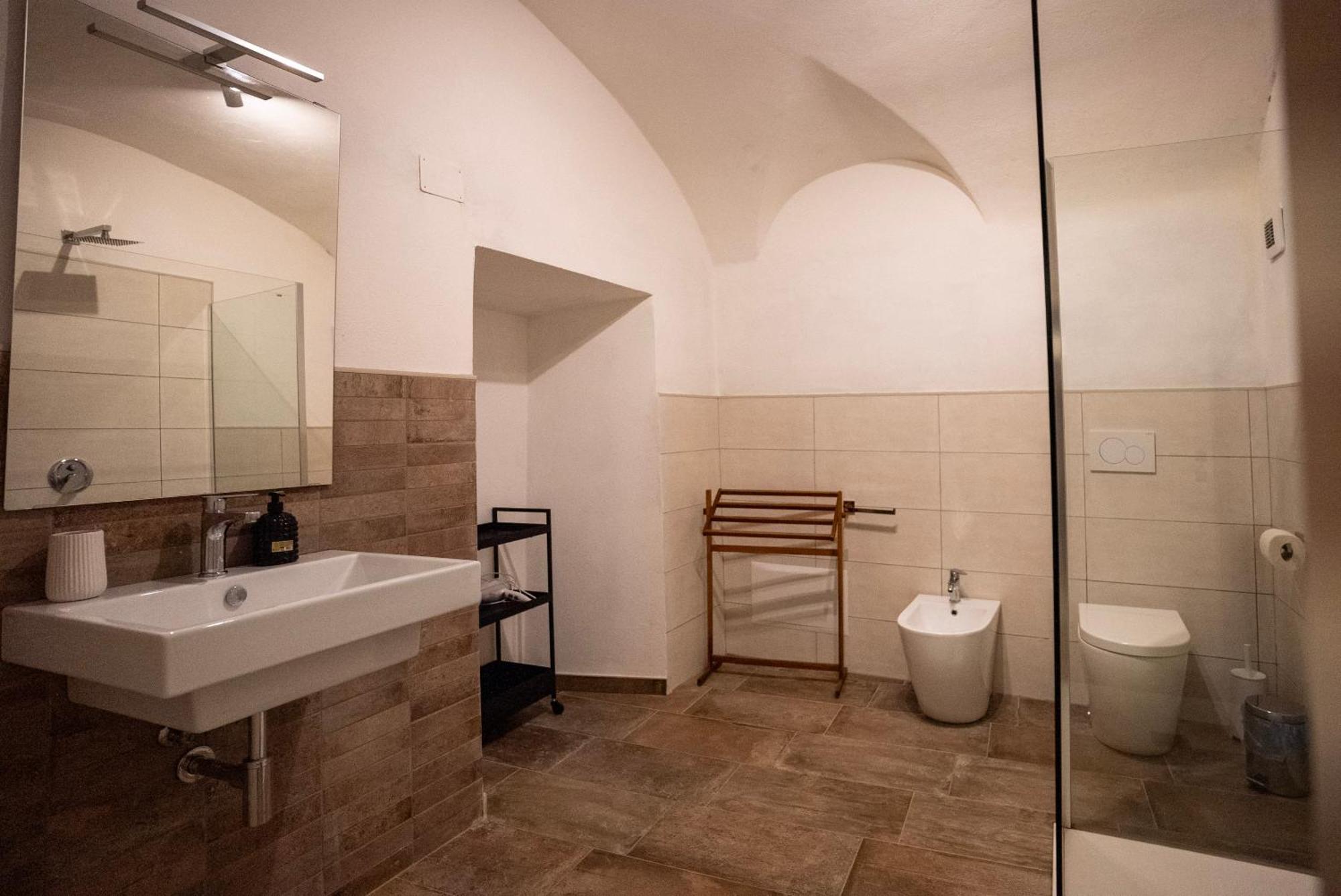 Sardinian Gallery Domus Bosa Cameră foto